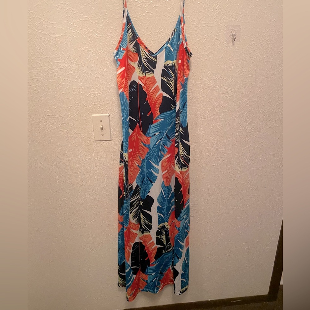 Tropical Print Maxi Dress